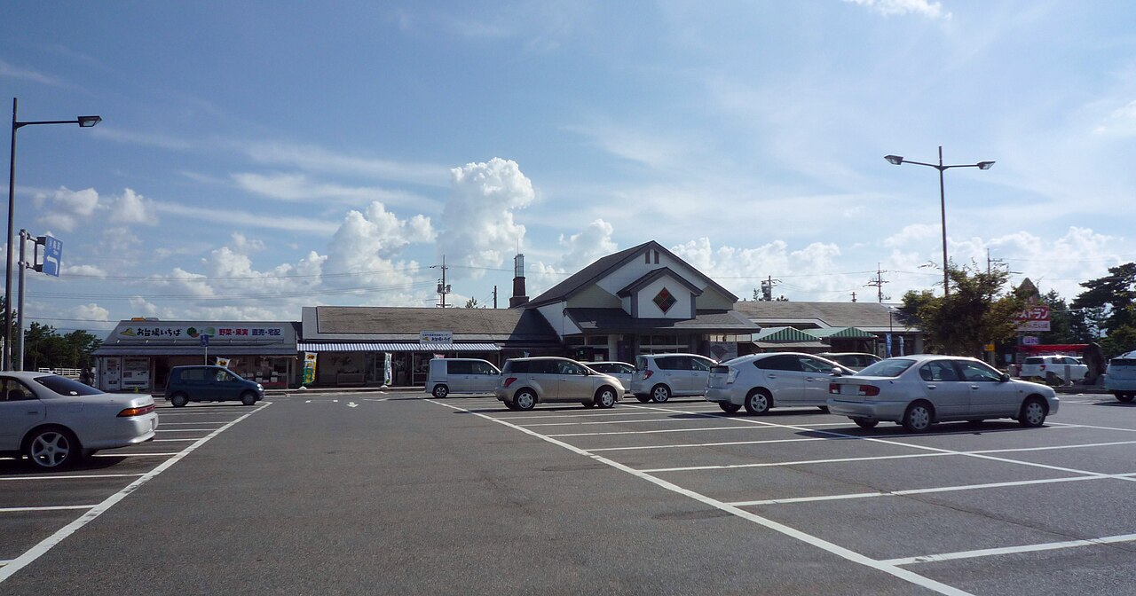 道之驛大榮（道の駅大栄），就在青山剛昌故鄉館旁邊，自小客車停車場位於兩者之間