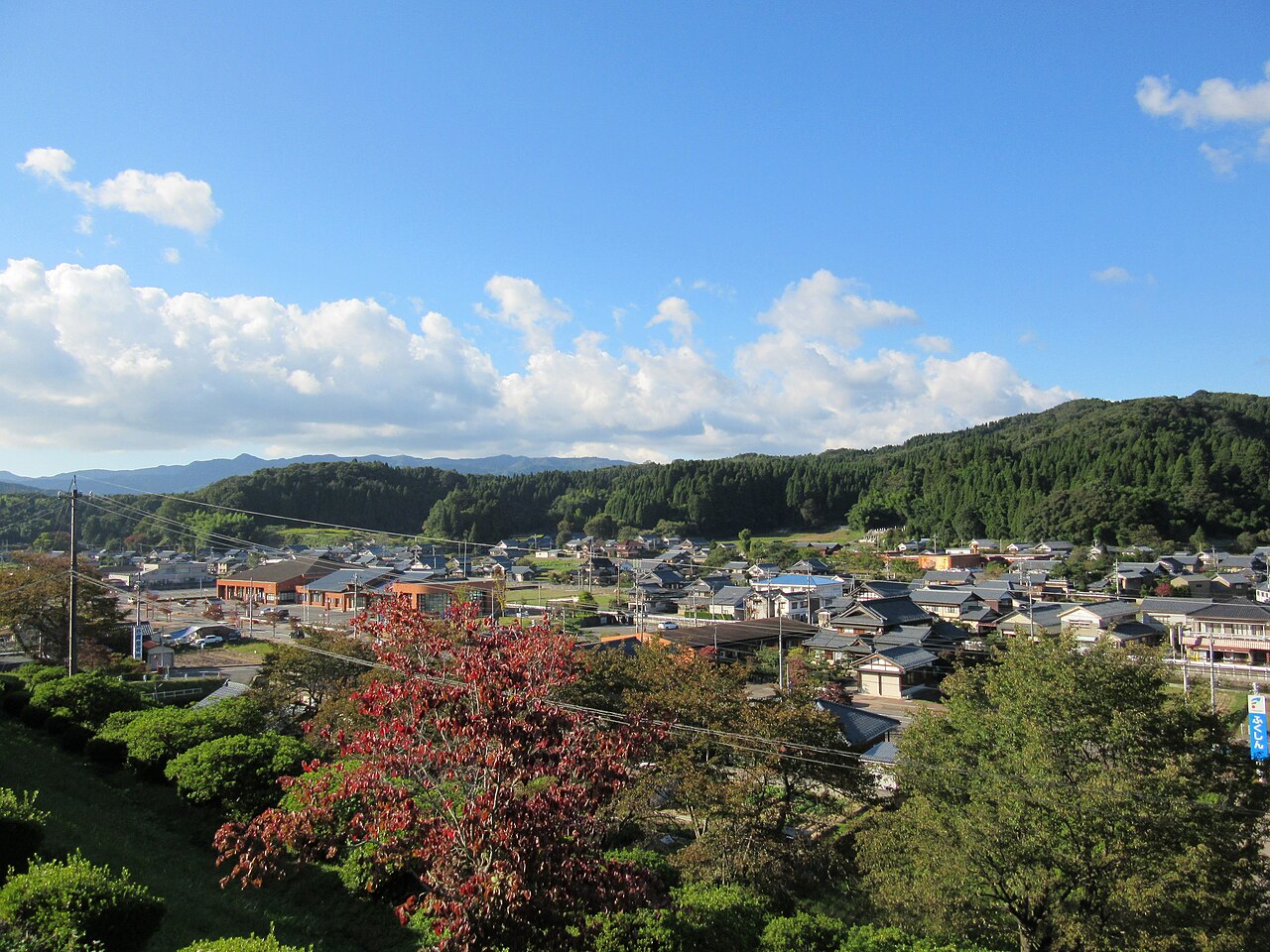 越前海岸越前町宮崎地區，日本海崖上的漁村和蔚藍海景