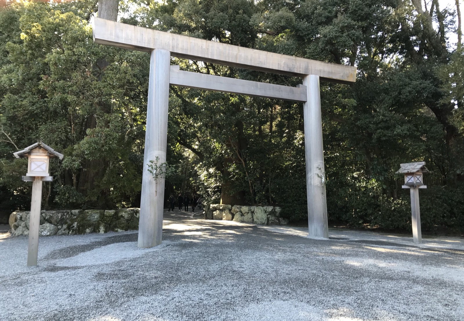 伊勢神宮 外宮（豊受大神宮）第一鳥居 — 伊勢參拜的起點