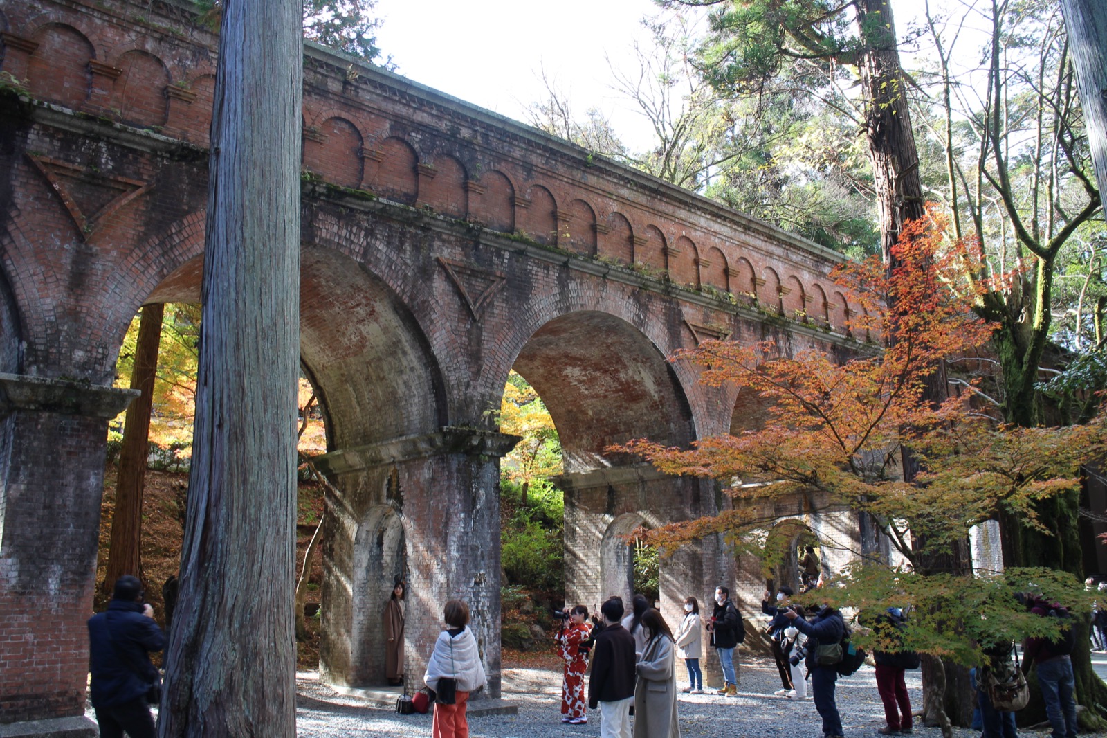 京都 南禪寺 水路閣 — 明治時代的紅磚拱橋、與永觀堂相距徒步 5 分的京都紅葉巡禮核心