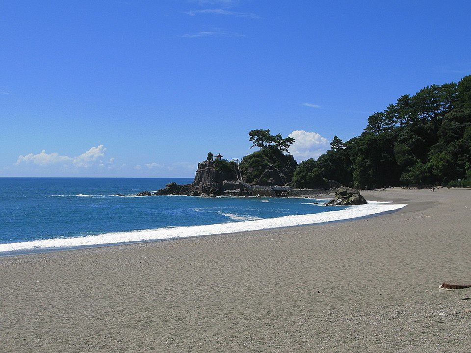 高知縣桂浜（かつらはま）海灘全景，太平洋邊的松林海岸，坂本龍馬像所在地