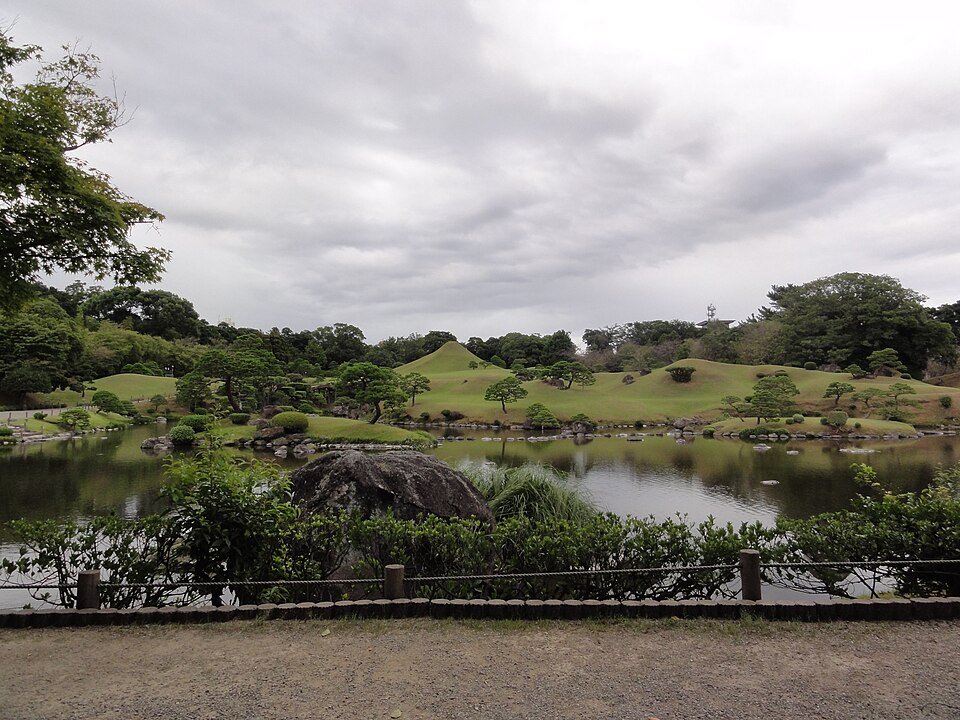 水前寺成趣園，池泉回遊式日本庭園，東海道五十三次を模した造景