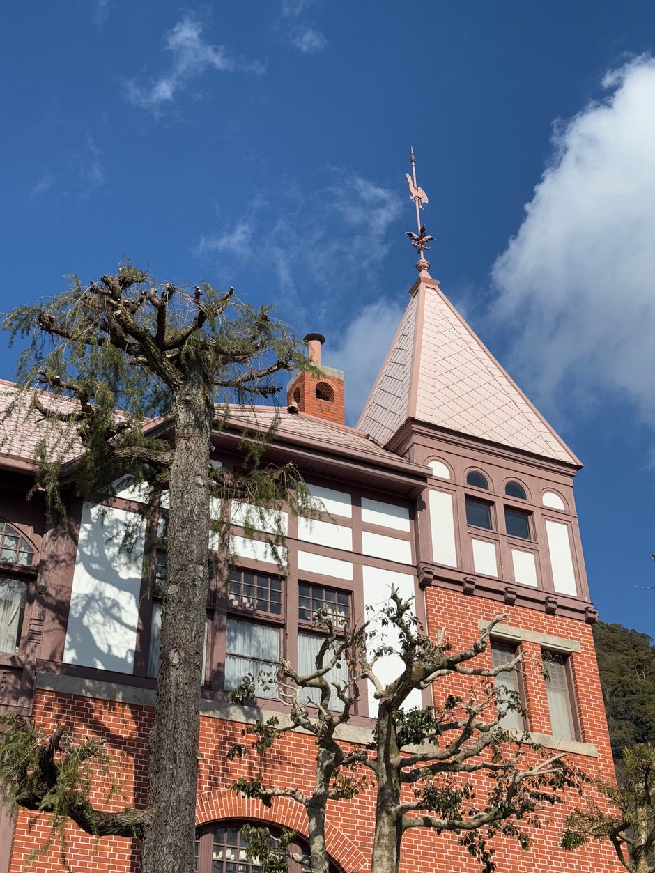 長崎市南山手丘陵上的明治洋館與西式建築群，以哥拉巴園為代表的異國情調街道