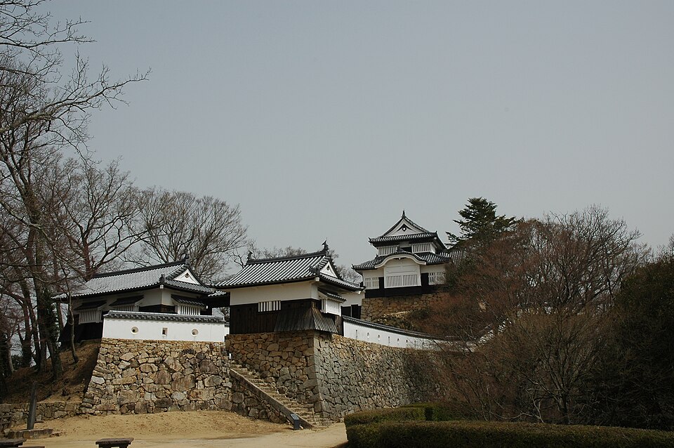備中松山城天守閣，日本唯一山頂現存天守，江戶時代の原建築保存完好