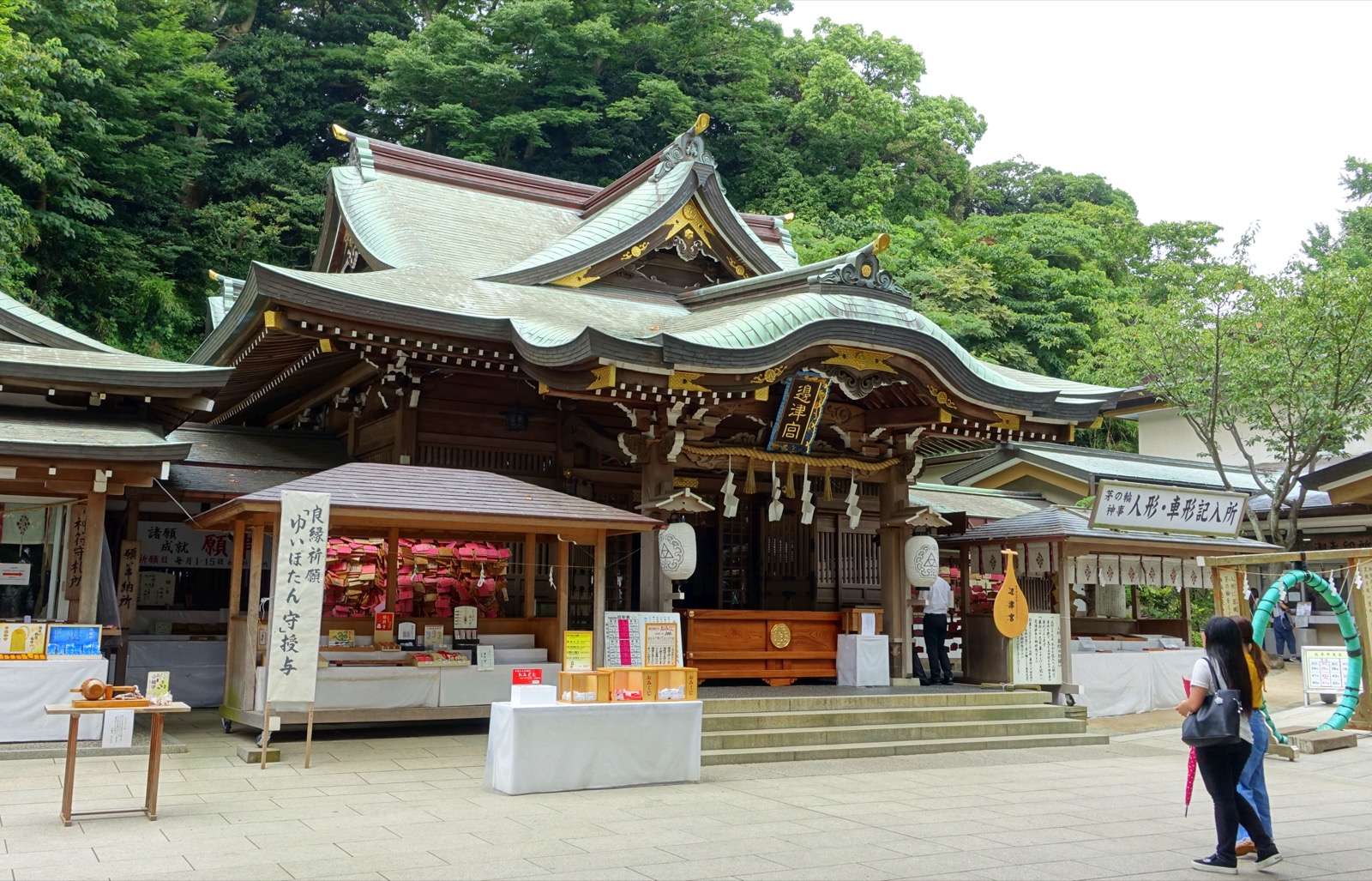 江島神社 邊津宮（辺津宮）社殿 — 江の島的神域代表