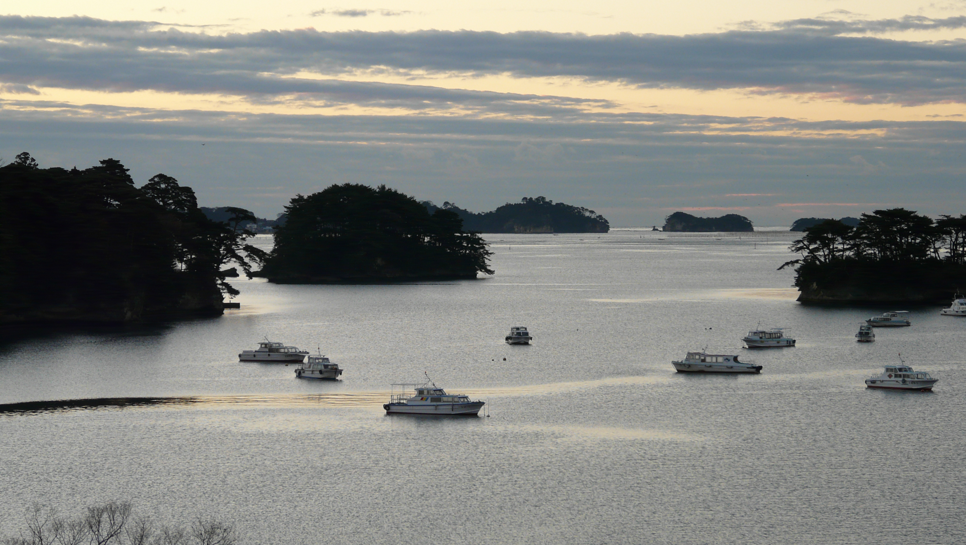 宮城松島灣（松島）的松林小島群 — 日本三景之一